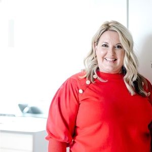 Meet your Posher, Renee